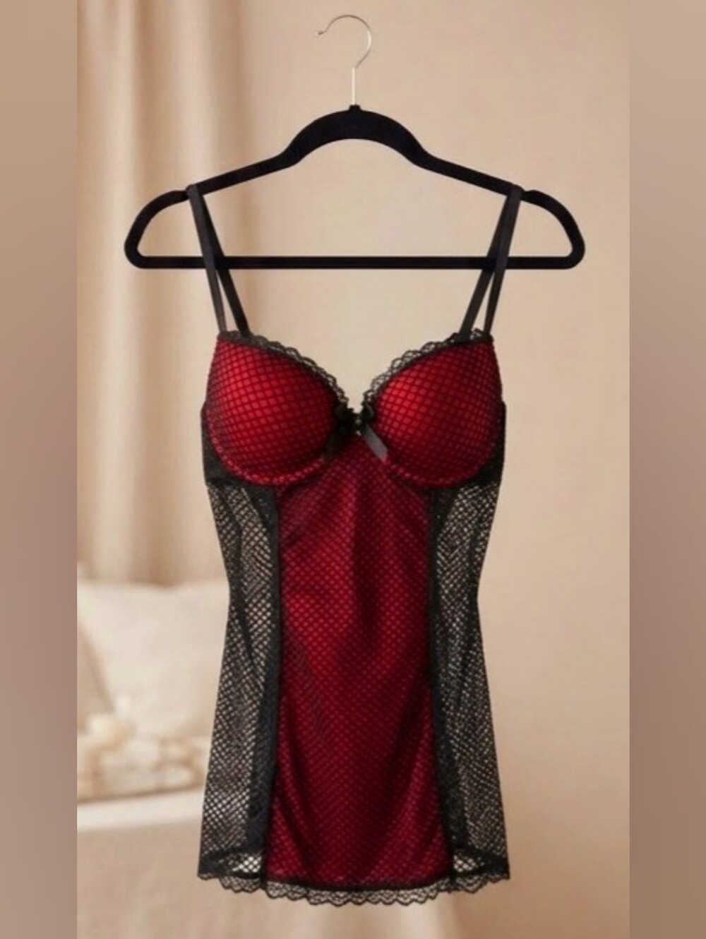 NEW Elegant Red and Black Lace Lingerie